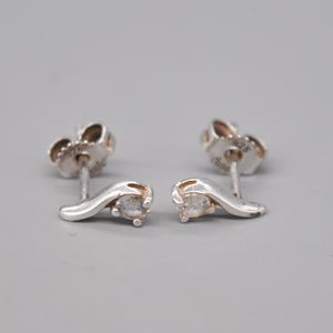 Vintage 925 Sterling Silver Stud Earrings.