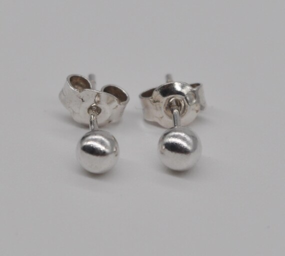 Vintage 835 Solid Silver Stud Earrings. - image 2