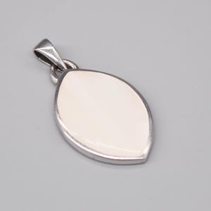 Vintage 925 Sterling Silver Pendant.