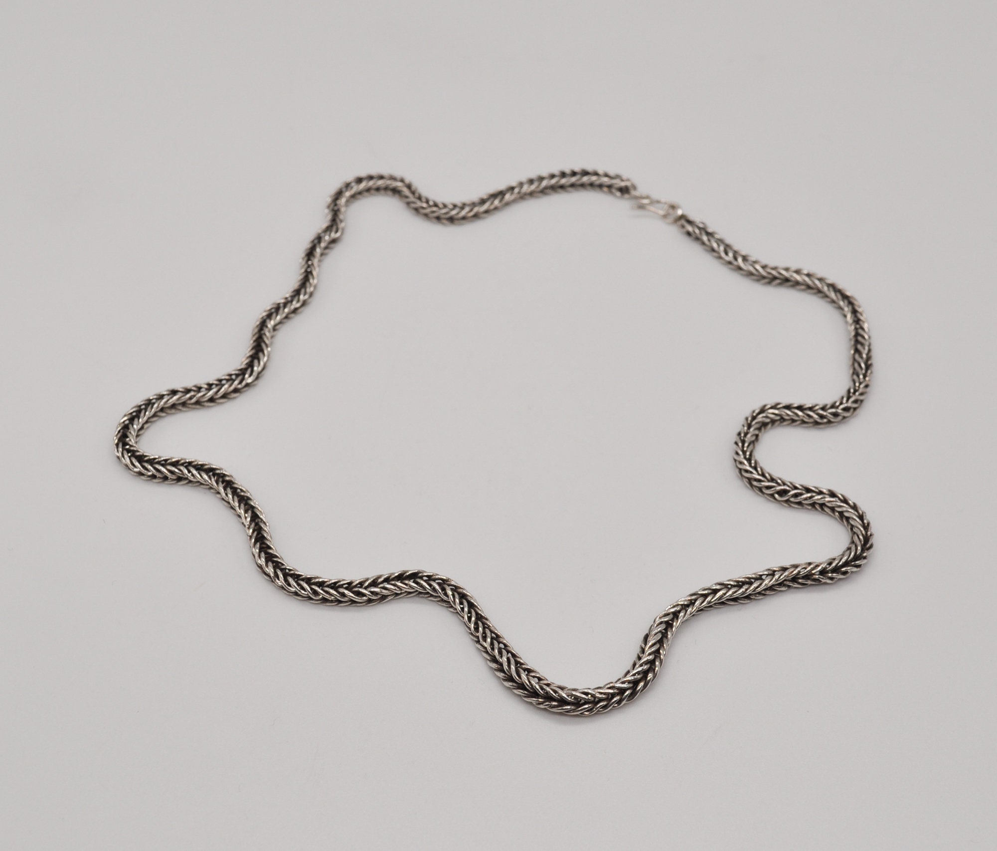 Vintage 925 Sterling Silver Necklace Chain. Length 51.5 Cm