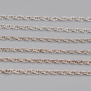 Vintage 925 Sterling Silver Necklace Chain. Length 72 cm / 28.3 inch.