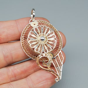 Vintage Filigree Solid Silver Necklace Pendant.