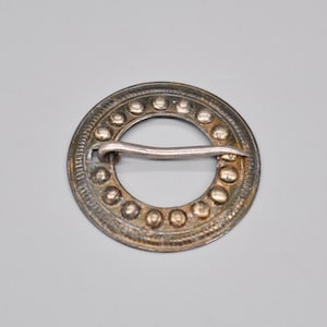 Vintage Versilberte baltische Ethnic Sakta Brosche Fibel. Baltischer Schmuck.