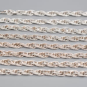 Vintage Long 925 Sterling Silver Necklace Chain. Length 81 cm / 31.8 inch.