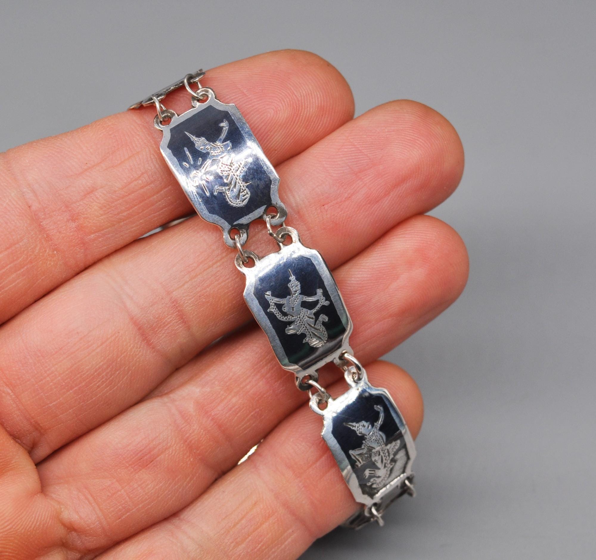 Vintage Siam Sterling Silver Link Bracelet. Visual Defects