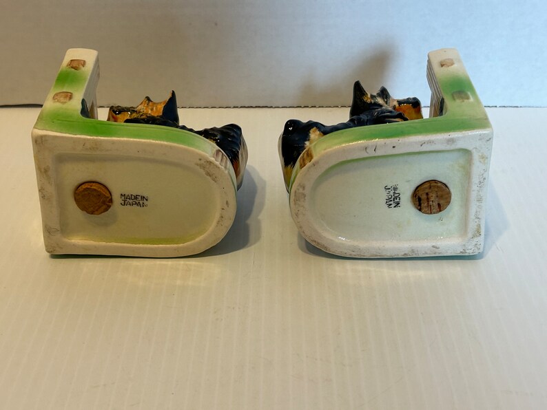 Juego De Sujetalibros Esculpidos A Mano (2) - Arts And