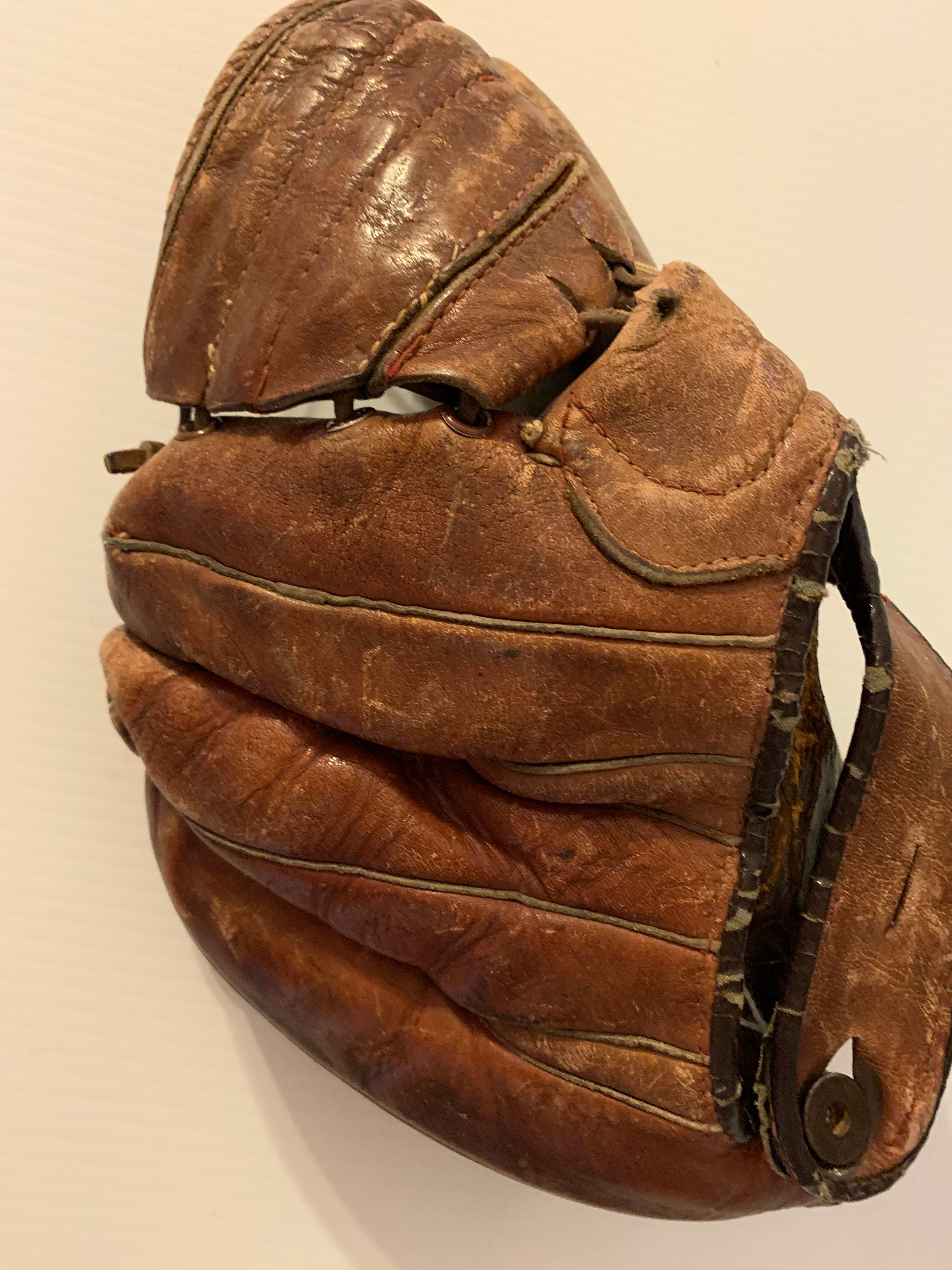 4 finger baseball glove