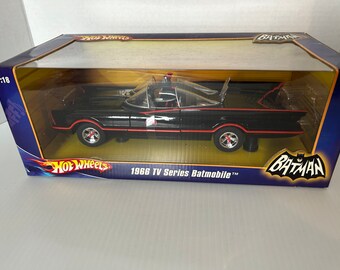 1966 TV Series Batmobile1/18 Diecast 2007 Hotwheels Mattel, NIB