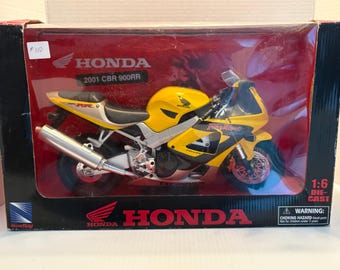Die Cast Honda 1:6 Scale 2001 CBR 900RR in Original Box