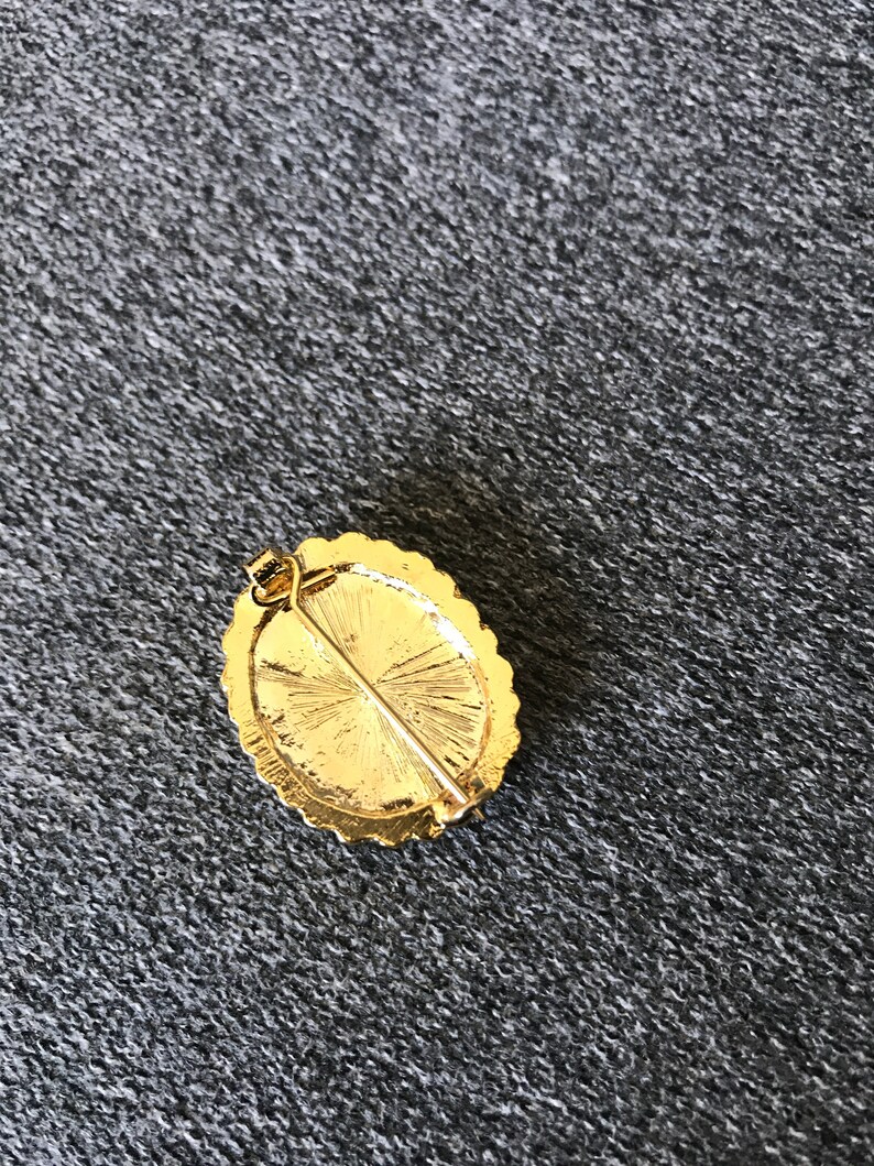 Small Manhattan Brooch