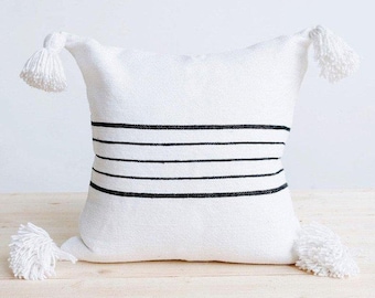 Set of 2 HAND WOVEN PILLOW -Tassel Throw Pillow -Handmade Cotton Tassel Throw Pillow Cover-Beautiful Square Decorative Pillow-Pom Pom pillow