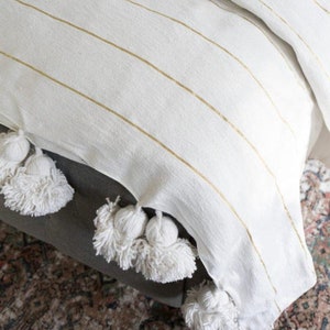 LYXIG HANDGJORD FILT – Pom Pom Tassel Throw – Marockansk ekologisk filt – Sovrumsfilt – Presentfiltidé bild 2