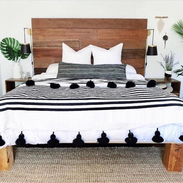 TASSEL BLANKET – Handmade Pom Pom Blanket – Moroccan Organic Throw – Bedroom Blanket – Gift Blanket Idea