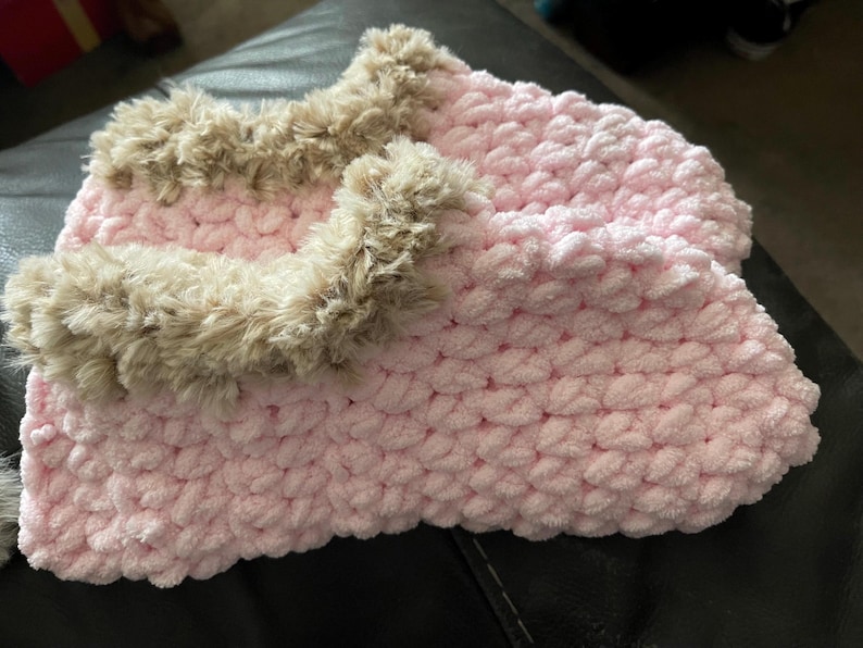 Most comfortable slipper- socks ever medium pink/beige