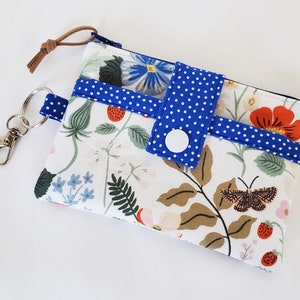 Petite pochette, porte-monnaie, porte-carte, porte-clés, à deux compartiments, en coton 100% , coton Rifle Paper co Strawberry fields
