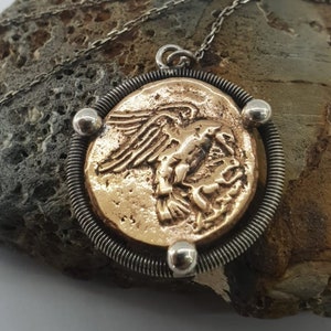 Pingente de moeda de águia, águia, prata esterlina - águia animal grega, pingente masculino, pingente feminino, colares de medalhão de prata, águia e coelho