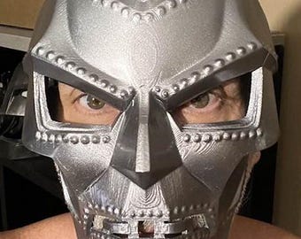 RDJ ドクター・ドゥーム マスク：メタリックシルバー、アベンジャーズ