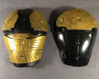 Dred shoulders, black, gold costume Halloween