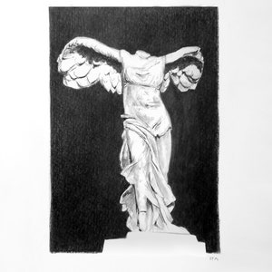 DIBUJO A LÁPIZ ORIGINAL. Niké de Samotracia. 40x29.7cm (15.7 x 11.7in). blanco y negro, arte mural, arte realista, escultura, Grecia, Griego
