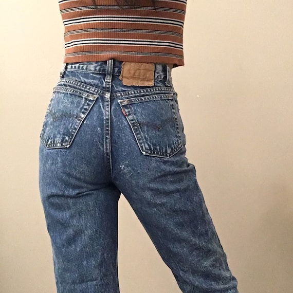 vintage high waisted mom jeans