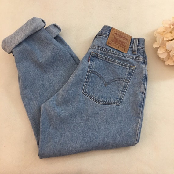 vintage high waisted mom jeans