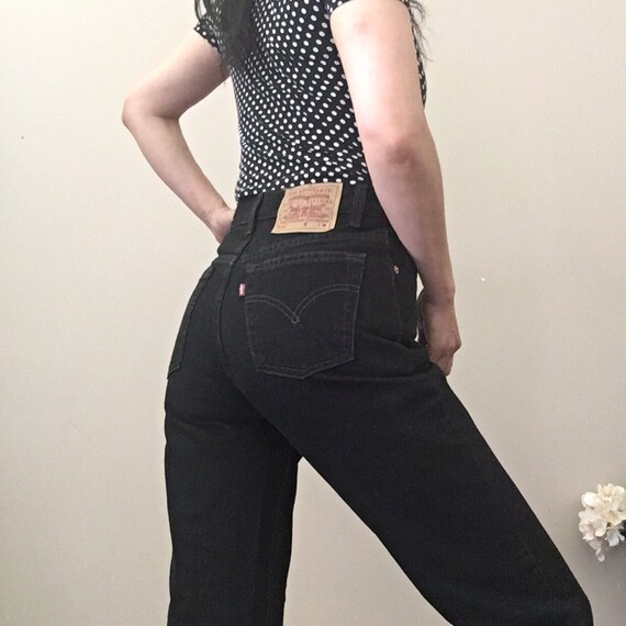 levi's tapered mom jeans