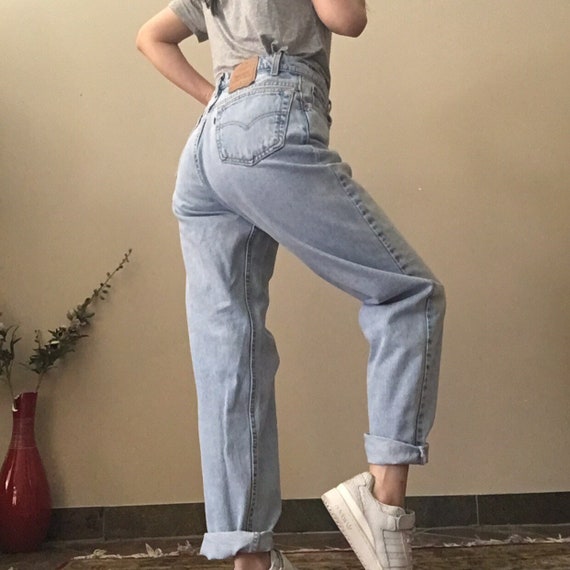 levis 550 high waisted jeans