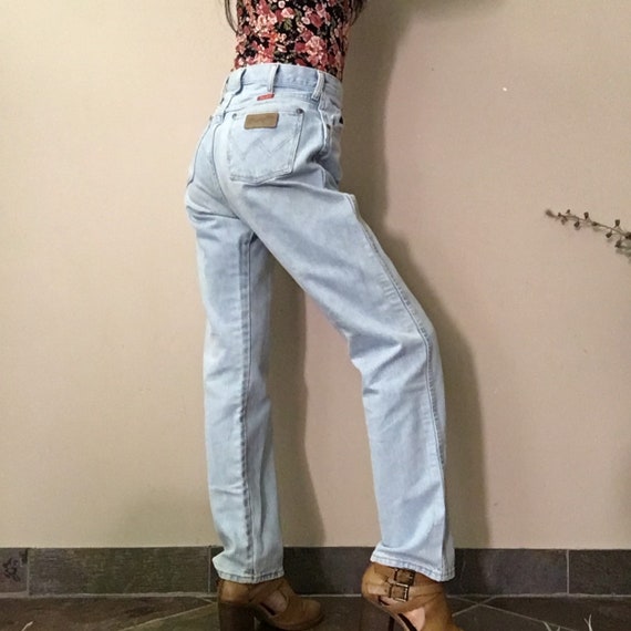 size 28 high waisted jeans