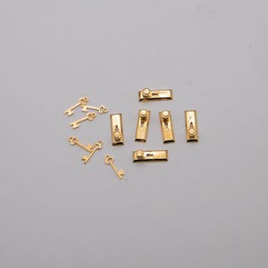 Dollhouse Miniature Door Knobs w/Key Plate - Gold-Plated Brass (6 pack) by Houseworks Ltd