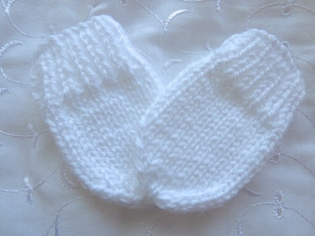 Hand Knitted Baby Mittens 0-3 Months 