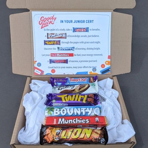 Viel Glück als Junior-Zertifizierungsgeschenk für Junior-Zertifizierungsschüler. Viel Glück als Geschenk für Studentenprüfungen. Viel Glück bei Ihrer Junior-Zertifizierungs-Geschenkidee. Schokoladengedicht-Geschenk