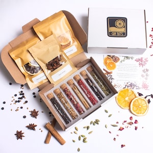 Gin Bits botanicals infusion gift box