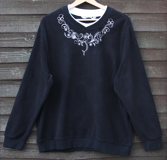Alia Black Vintage Embroidered Floral Fleece Sweater, Size Extra Large  women's Equivalent: 16 UK -  Canada