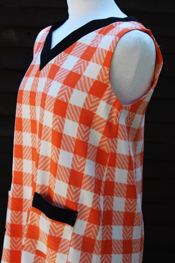 Vibrant Vintage 70s Orange & White Check Pattern … - image 4