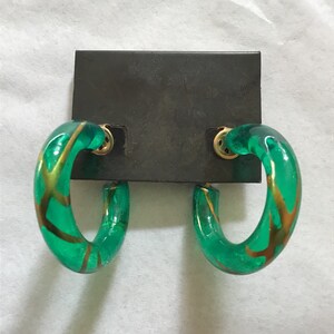 NOS Vintage Lucite Flower Glass Seed Beads Green Clip-On Earrings