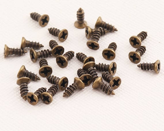 Small 2024 wood screws