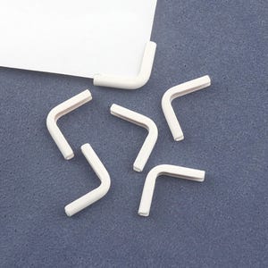 Witte hoekbeschermer, decoratieve hoek, 14 mm metalen hoek, beschermende hoeken Boek Scrapbooking Albums Menu&#39;s Mappen Hoekbeschermers-50st