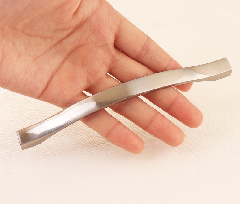 Dresser pulls,Cabinet door pulls,14cm Drawer pull,Matte silver Handle pull,Kitchen Cabinet Handle Pull,Furniture pulls