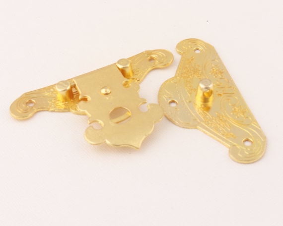 SUPERFINDINGS 1Pcs Antique Bronze Butterfly Cabinet Latches 1Pcs Vintage Padlock With Screws 4pcs Decorative Cabinet Box Hinge For Cabinet Jewelry Box Gift Box 60864