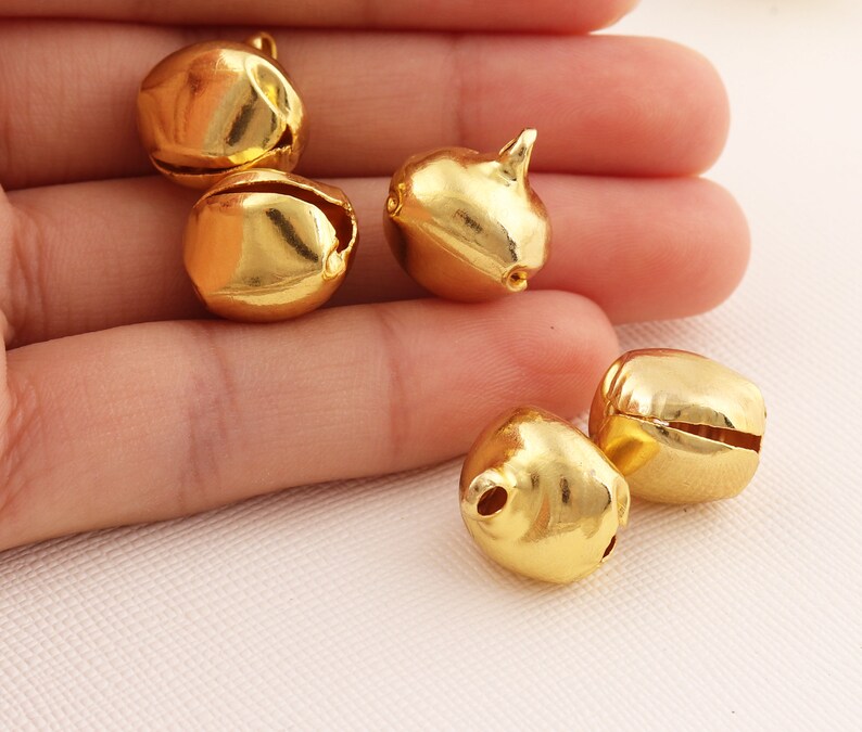 Gold Christmas bells,Jewellery bells,Jingle bells,Metal bells,14mm Craft bells,Bell charm,Liberty bells,Pet collar bells