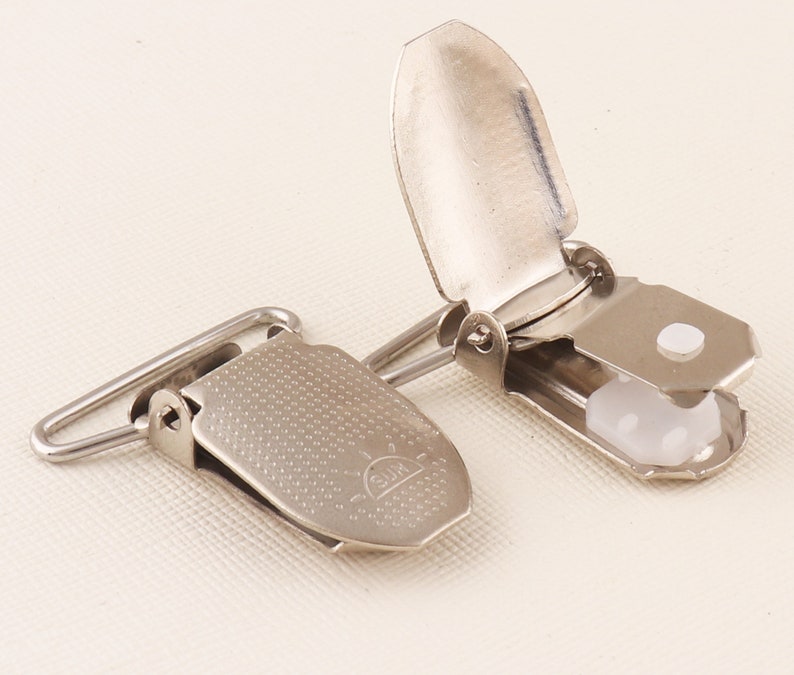 Silver Metal Pacifier Clips Suspender Clips Metal Oval Silver Metal Pacifier Clips Suspender Clips Metal Oval