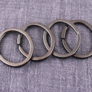 30pcs Keychain Rings, 22mm Split ring, Split Key Ring , Black Oval Double Loop Jump Rings，Round Split Rings