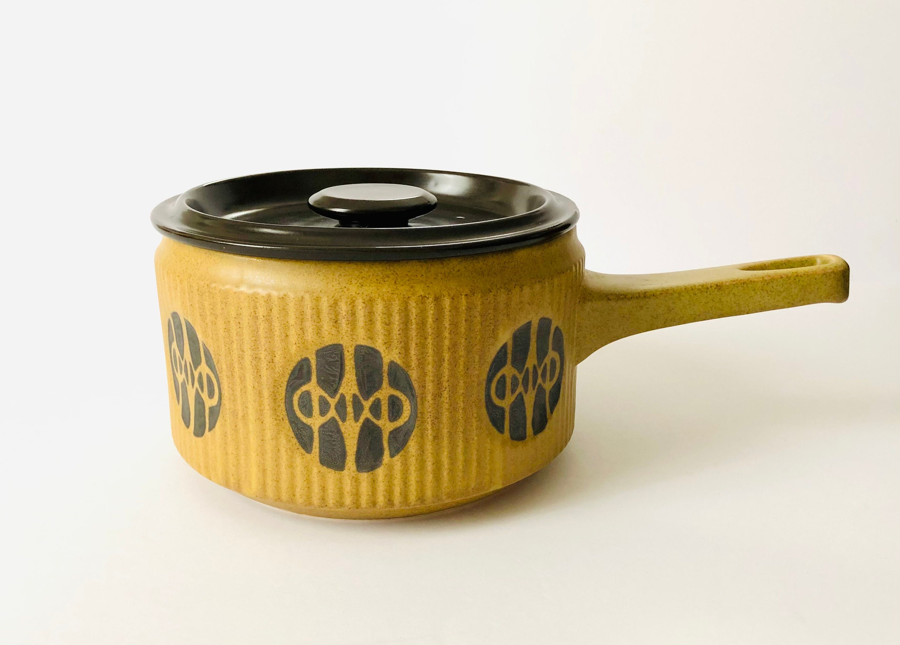 Emile Henry Ceramic Fondue Pot for Cheese Set with Forks & Burner, Black on  Food52