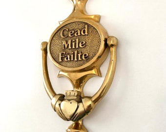 Vintage Irish Céad Míle Fáilte Oval and Claddah Welcome Greeting Brass Door Knocker