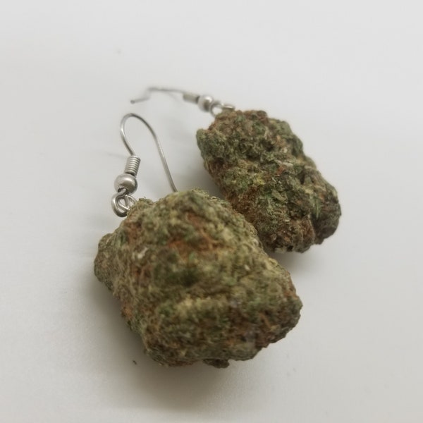 Weed earrings, buds, earrings, weed, 420, 420 girls, weed girls, unique, pot, weed buds, CBD, hippie, jewelry, cannabis, THC, 710, pot leaf