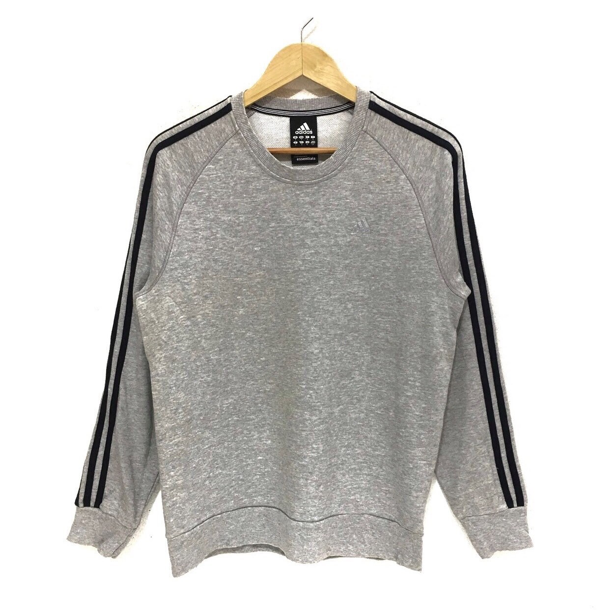 grey adidas sweatshirt vintage
