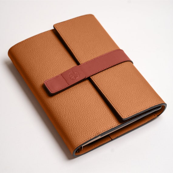 Wanderings A5 6-Ring Refillable Binder/Leather Planner – With Inner Pockets | Genuine Full-Grain Leather | 52 Week Undated Calendar | Compatible With Filofax – 7" X 9" / 18cm X 23cm - Caramel - View #7