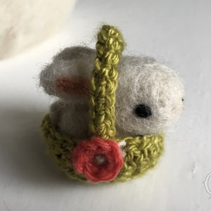 Felted miniature Easter bunny in crochet basket, Cute bunny/rabbit gift, Tiny wool bunny doll, Gift for animal lovers