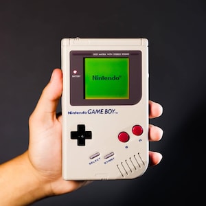 RESTORED AUTHENTIC ORIGINAL! Nintendo Gameboy dmg-01 With New Lens and New Shell