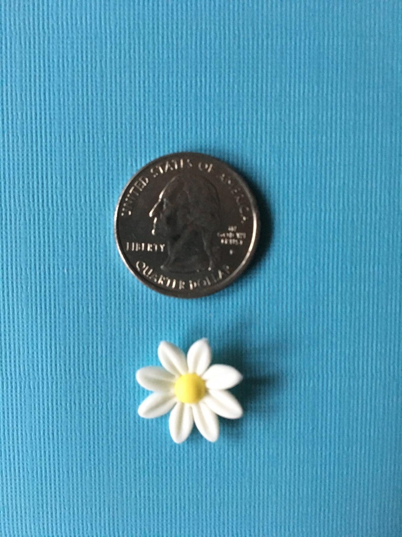 Edible Mini Daisies Small Fondant Daisies Sugar Flowers Cake Etsy
